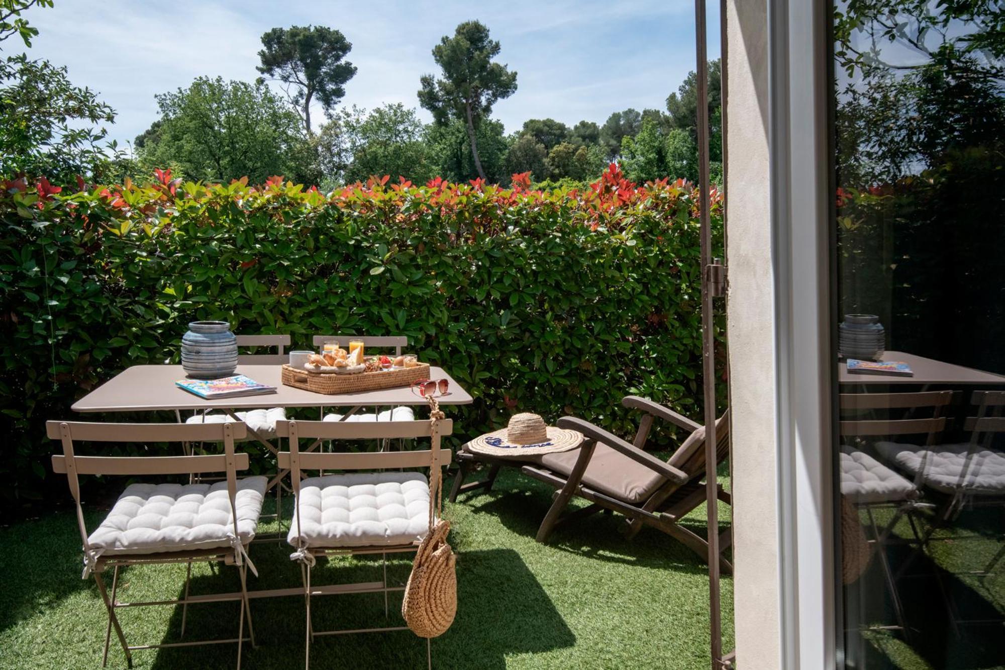 Hotel Les Messugues Saint-Paul-de-Vence Kültér fotó
